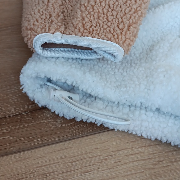 Tone it up sherpa pull over, large - Picture 2 of 7